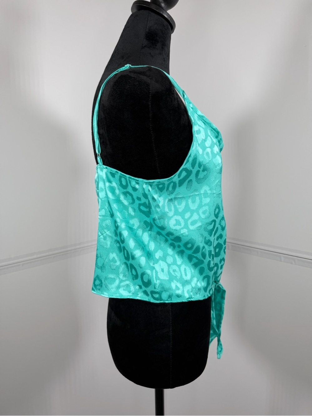 NWT Glam Turquoise Leopard Jacquard Tie Front Cami Top Size Small - Picture 3 of 6